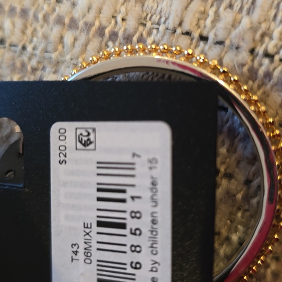 NAPIER/MONET FASHION JEWELRY GOLDTONE DANGLE & SILVERTONE HOOPS EARRINGS BUNDLE - Picture 11 of 11